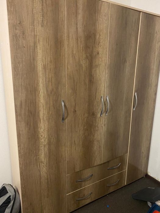 Шкаф 4-х дверный