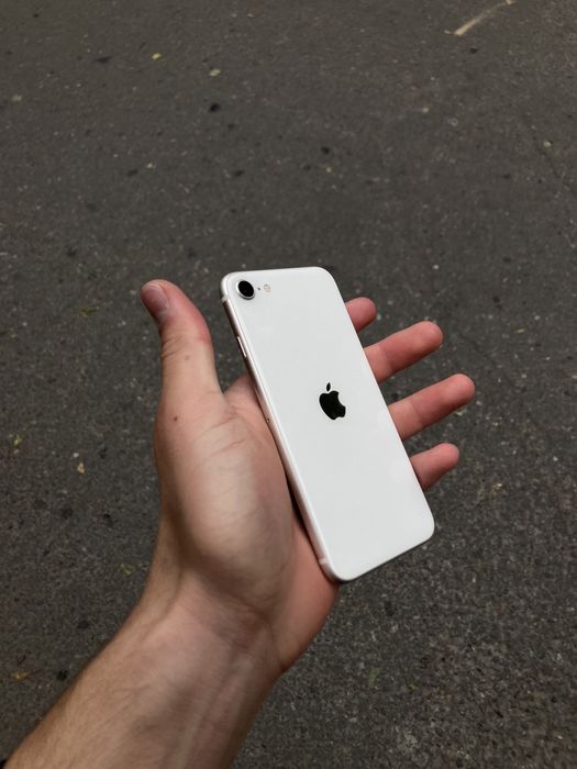 Iphone se 2022 64gb 100 yomkst