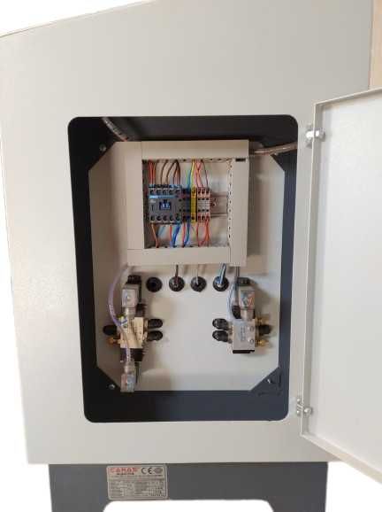 Mașină de Frezat Montant cu sistem MultiFreze - CN211S