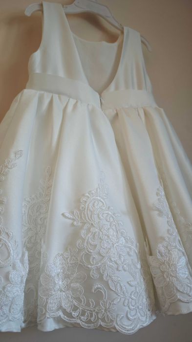 Прекрасна рокля 5г. - 6г.