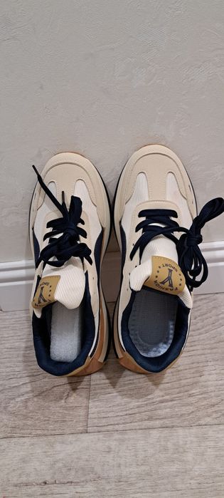 Кроссовки р 40-41, 12000