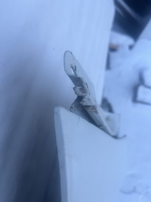 Продам переднее крыло ваз приора