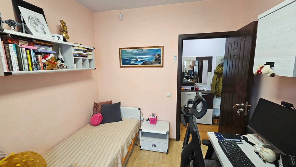 Продава се Тристаен апартамент в Варна, Колхозен пазар - 75 кв.м за 1946 €/кв.м - Снимка #3