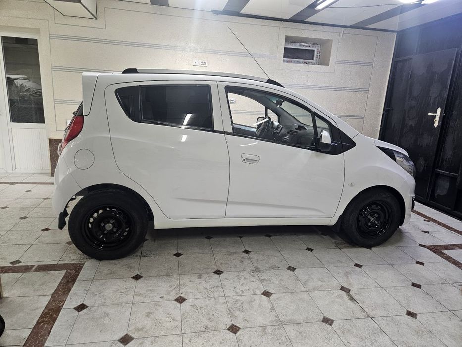 Spark sitiladi 2017 yil 1 pazitsiya Benzinda