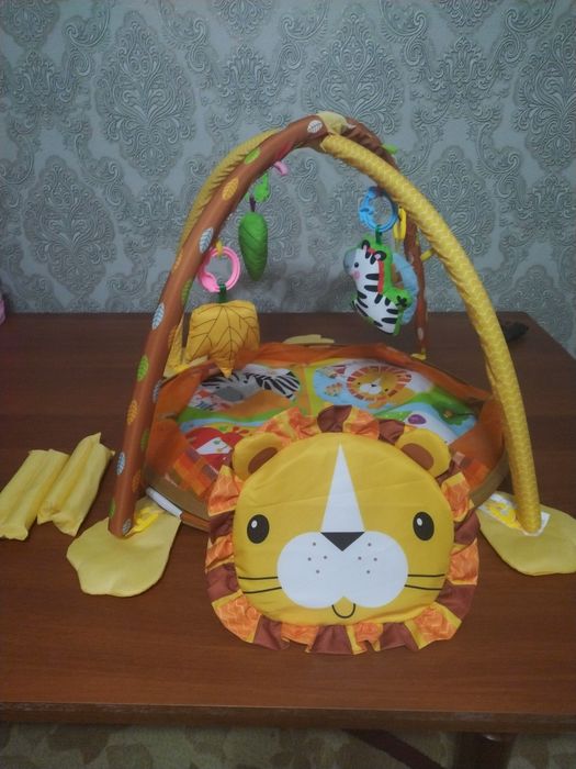 Коврик монеж с шариком