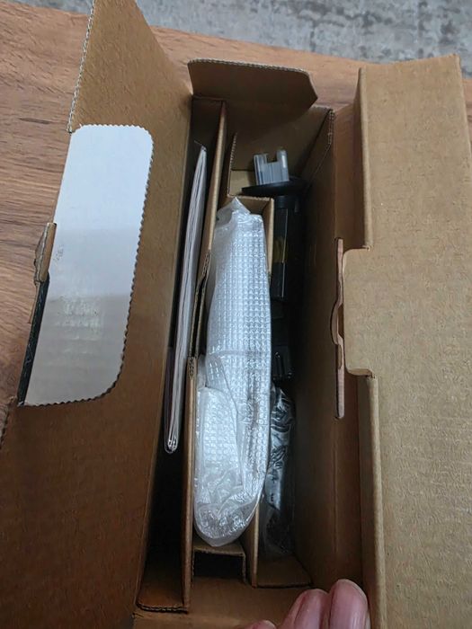 Продам новую PSP 2000 Piano Black