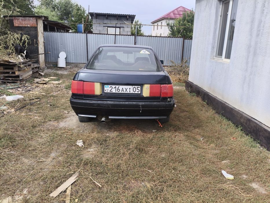 Продам Ауди 80 на ходу