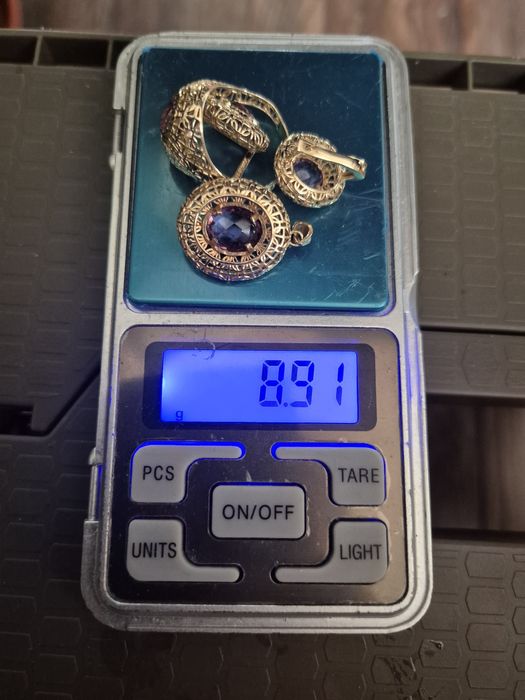 Златен комплект, аметист