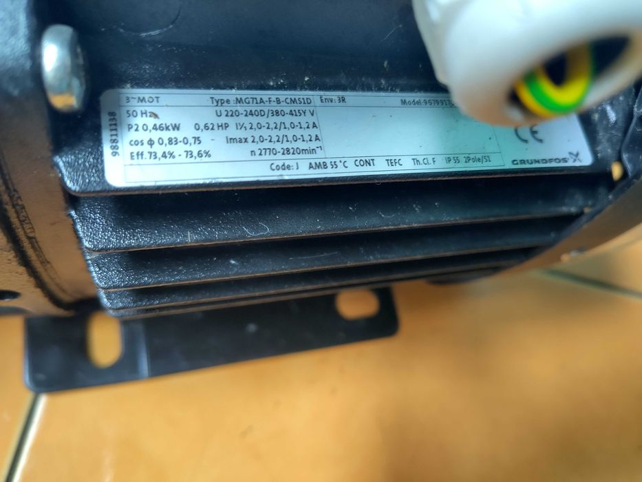 Grundfos  CM3-3 ARAV Pompă de aspirație cu capăt orizontal 220/380v