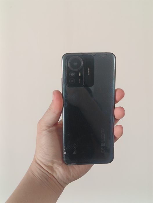 Redmi not 12 s 8/256gb sotiladi 
Xotira 8+6/256gb 
Kar dok yo
Aybi ekr