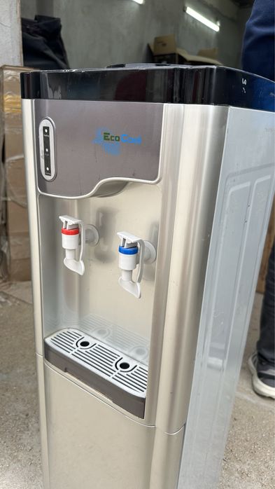 Продаю кулер для воды