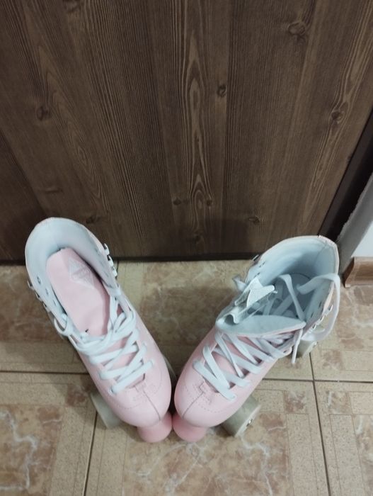 Vând role Oxelo si echipament de protectie  marimea 36 putin purtate