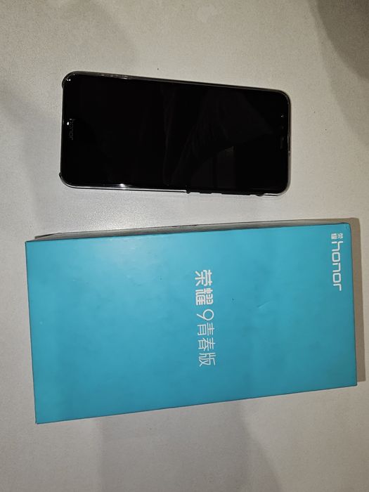 Мобильный телефон Honor 9 lite