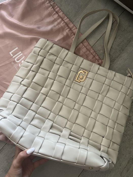 Бежава Liu Jo чанта