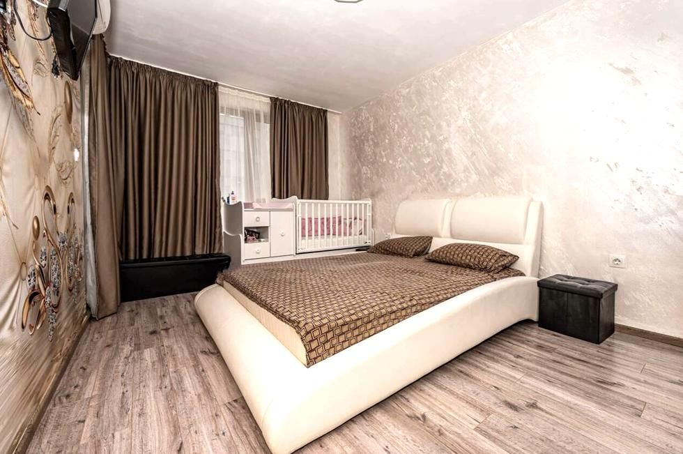 Дава се под наем Двустаен апартамент в Пловдив, Тракия - 75 кв.м за 510 € - Снимка #2