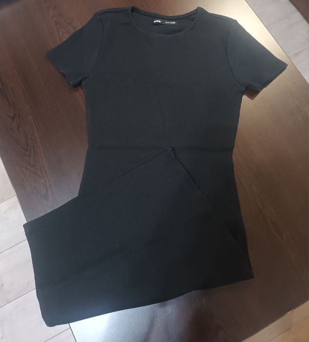 Дамски дрехи и обувки