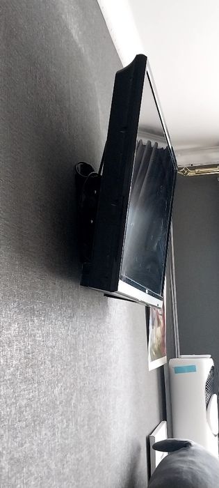 Продам телевизор