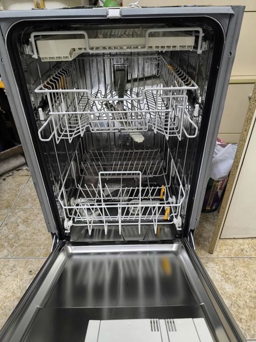 Съдомиялна Miele G 4722 SCI - на 45см. Иноксова за вграждане.
