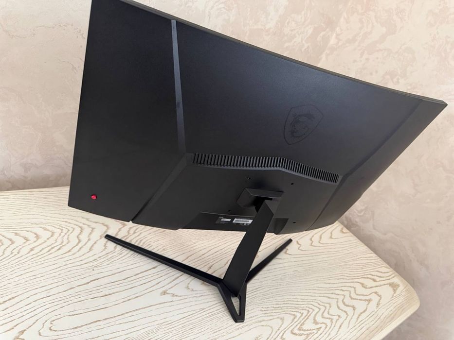 Б/У Монитор , MSI -32 G32C4X Curved Gaming Monitor