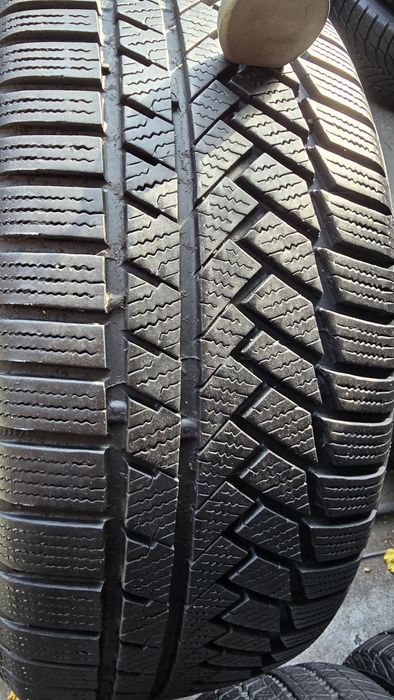 4 anvelope iarnă Continental 235/50/18 - transport gratuit
