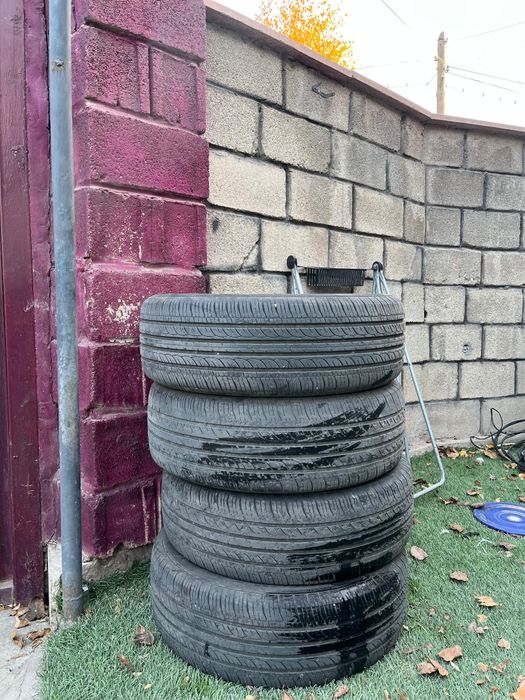 Продам шины летние 215×60×17