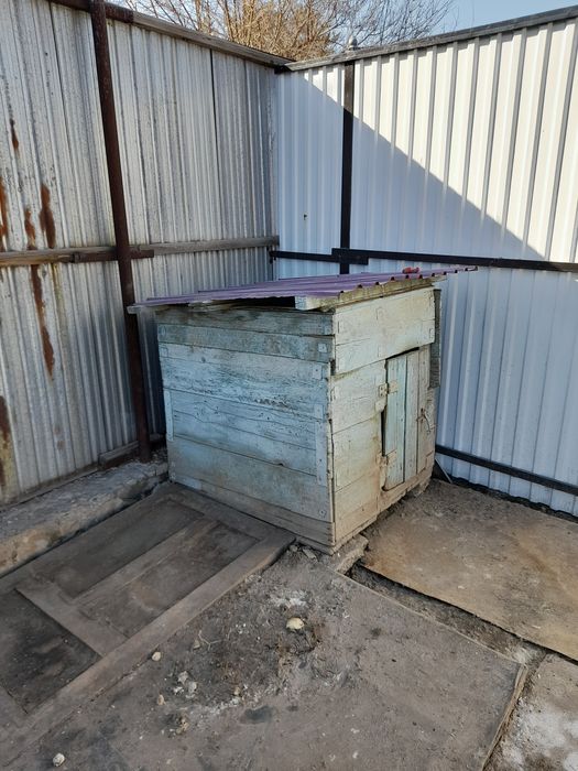 Продам будку для собак