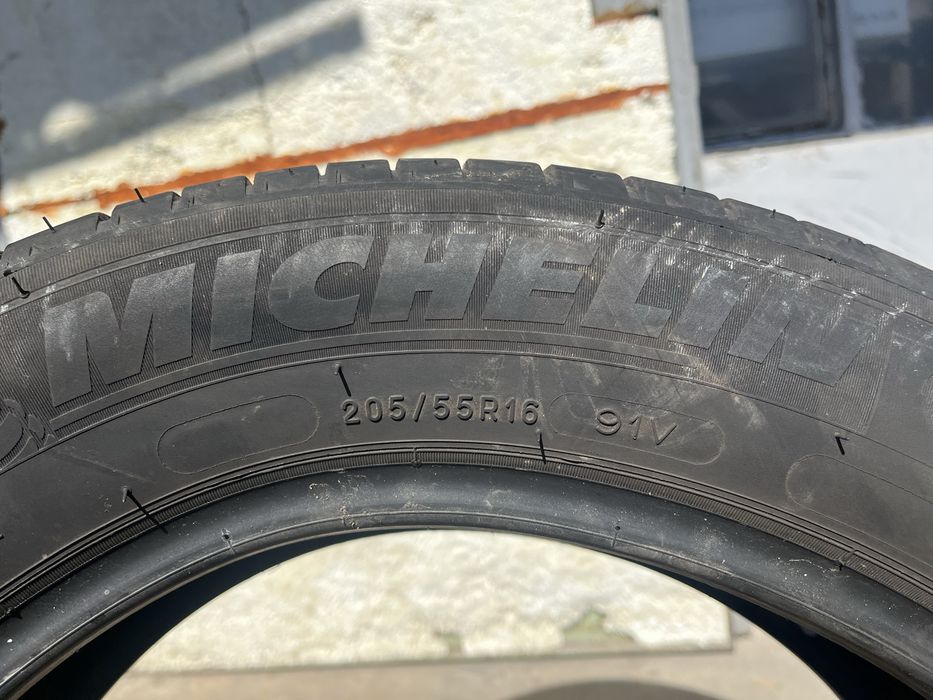 4 бр. летни гуми 205/55/16 Michelin DOT 2915 4,5-5,5 mm