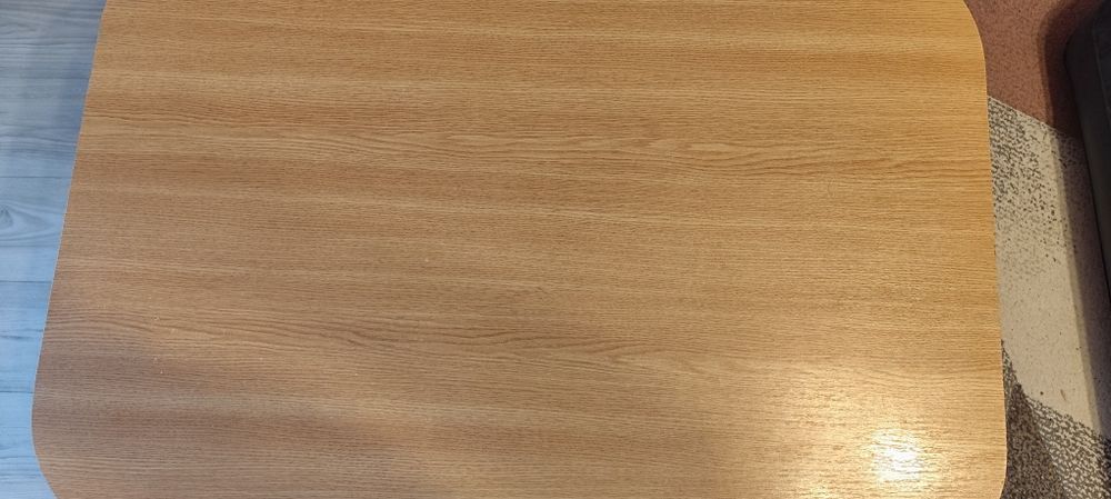 Masuta pal,usoare urme de folosinta