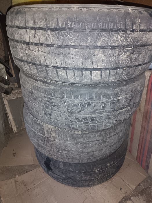 Продам шины комплект