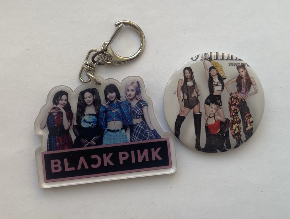 Blackpink брелок и брошка