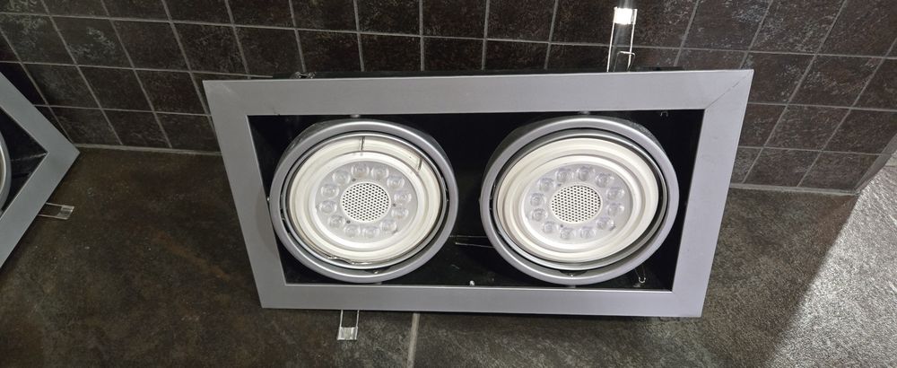 Светильник встраиваемый с LED лампами