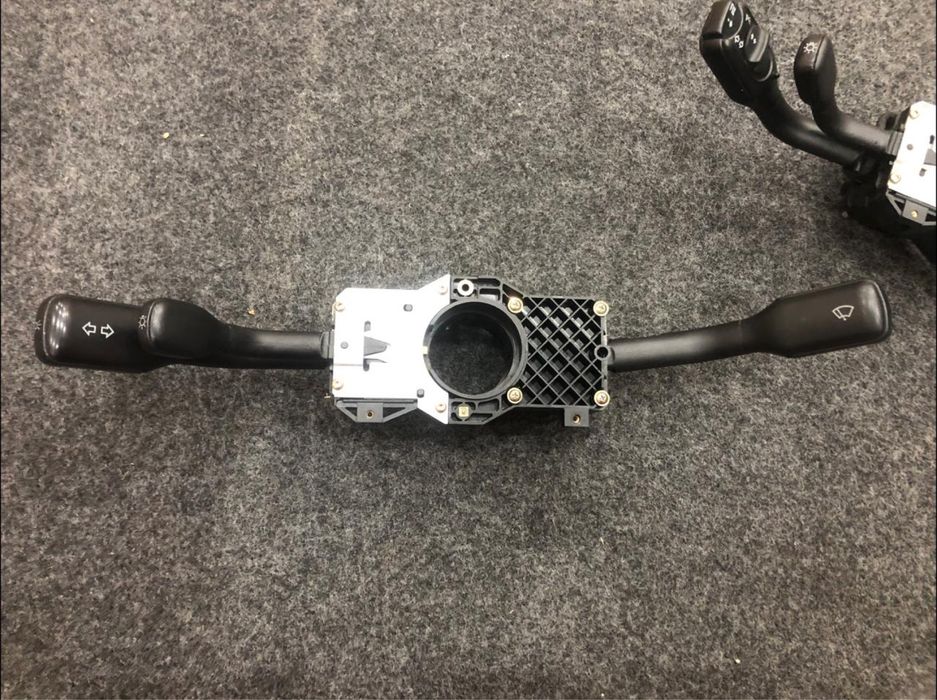 Гитара на Ауди 100 А6 С4 кузов.