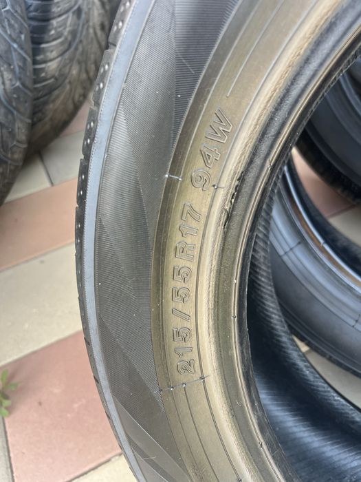 Yokohama BlueEarth A 215/55 R17
