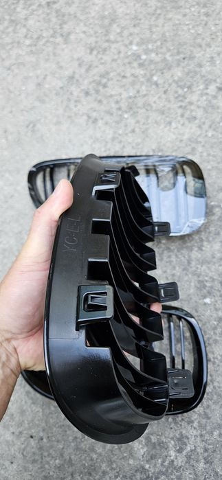 Бъбреци  реплики (решетка) за BMW E92