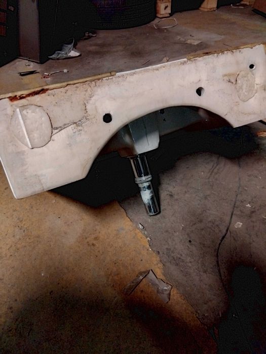 Керамична мивка за баня или тоалетна в перфектно състояние