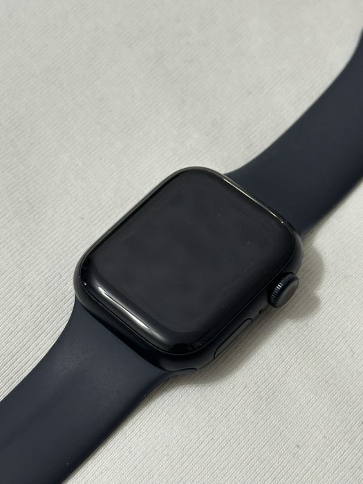 Продается Apple Watch Series 8, 41mm, Midnight