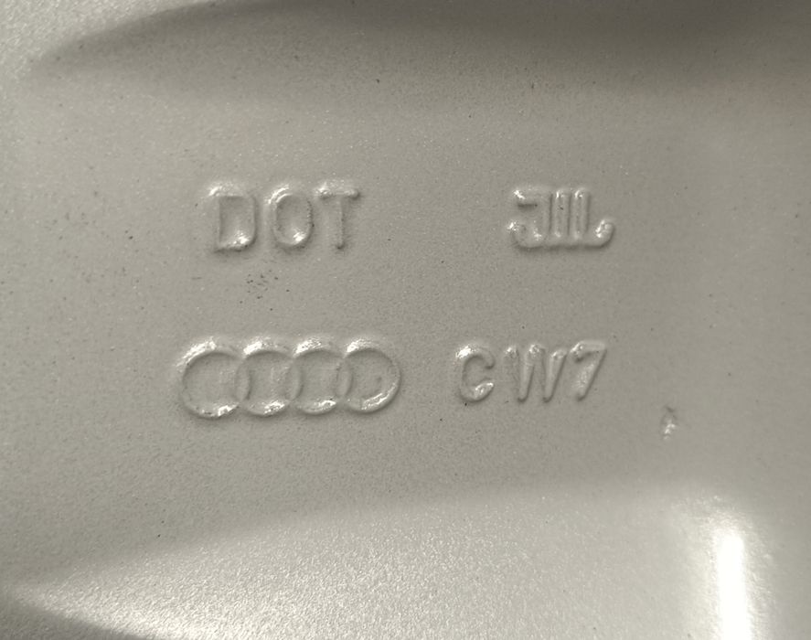 Оригинални нови джанти с гуми летни 19 цола за Audi Q3 SQ3 Нови!!!