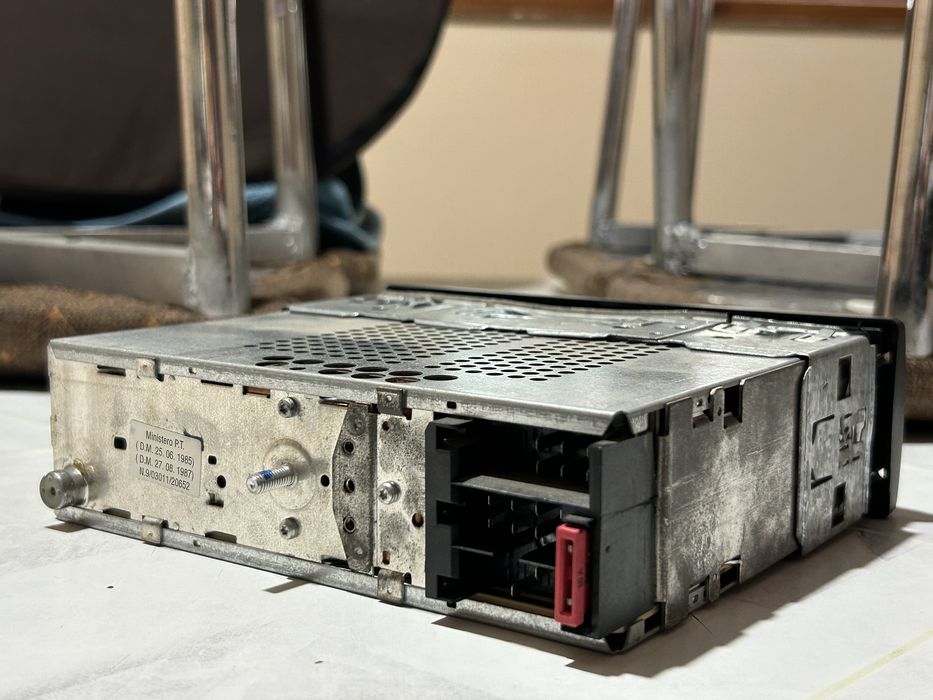 Магнитафон на мерседес