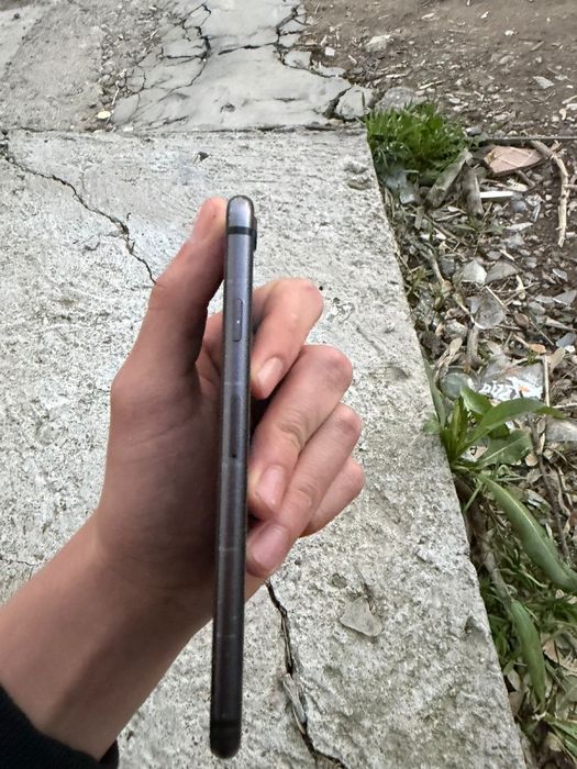 Айфон 8 бу срочно 30.000