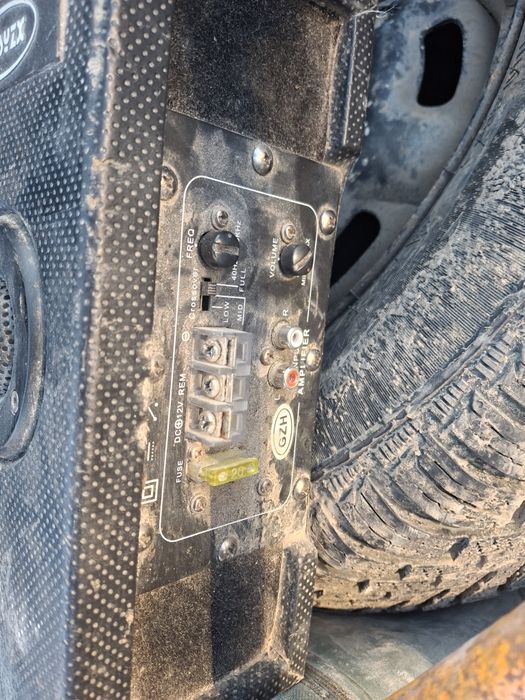 Продам сабвуфер звук нормальный