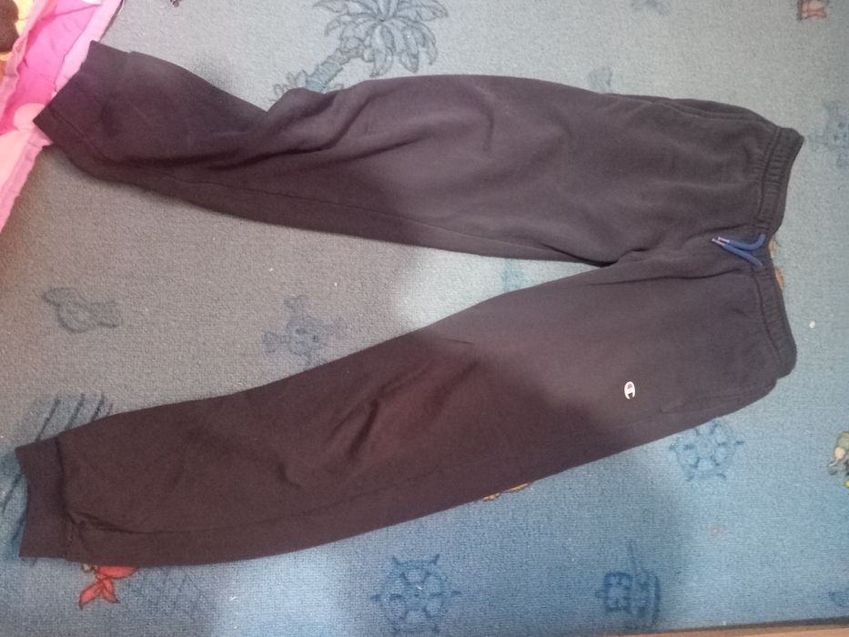 Pantaloni negri champions