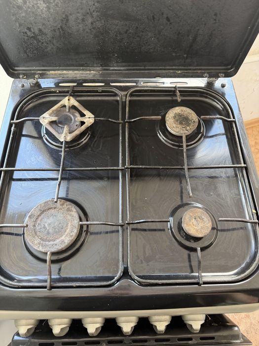 Газ плита продам б/у