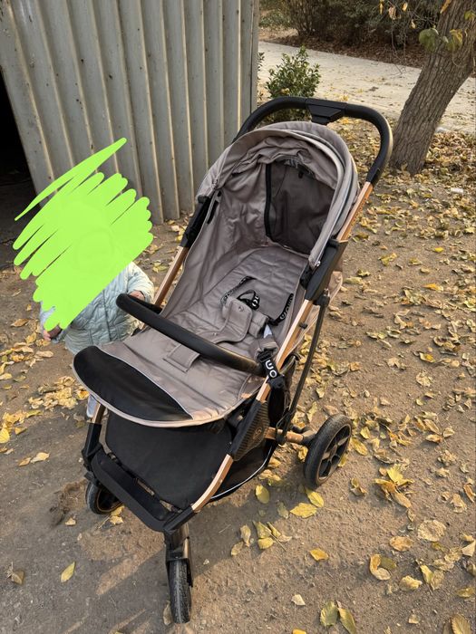 Прогулочная коляска luxmom