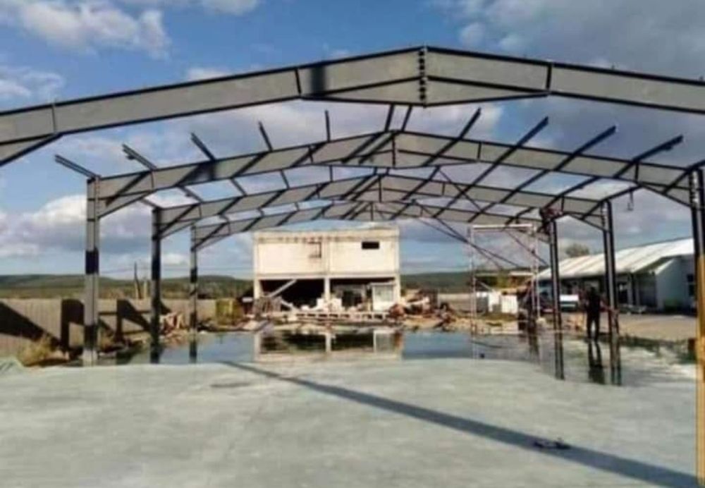 Vand și construiesc o gama larga de hale sau structuri metalice noi ne