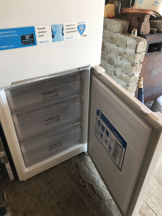 Продам холодильник