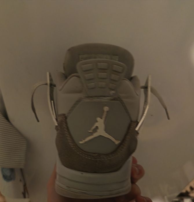 Jordan 4 Frozen Moments