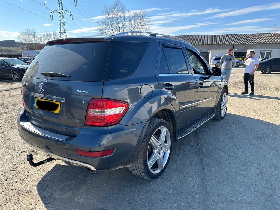 Dezmembrez / Dezmembrari / Piese Mercedes ML W164 350CDI 4Matic 2011