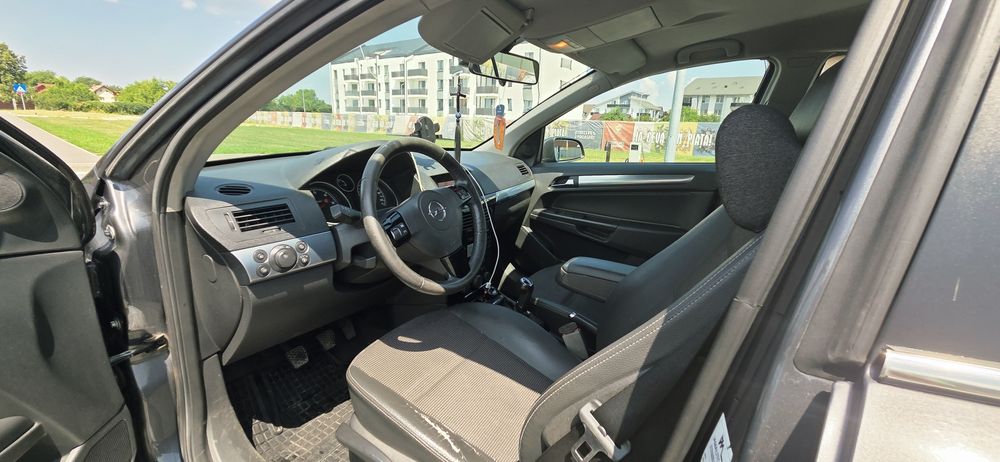 Opel astra H an 2008