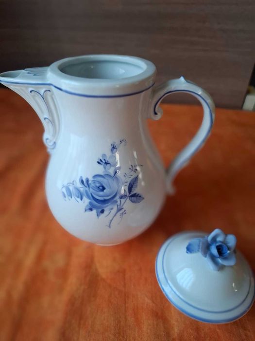 Порцеланови чайници