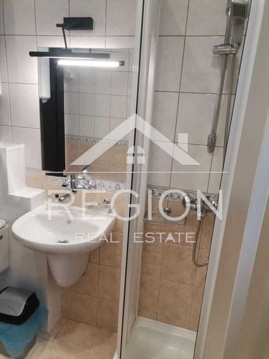 Дава се под наем Четиристаен апартамент в к.к. Св.Св. Константин и Елена - 105 кв.м за 900 € - Снимка #12